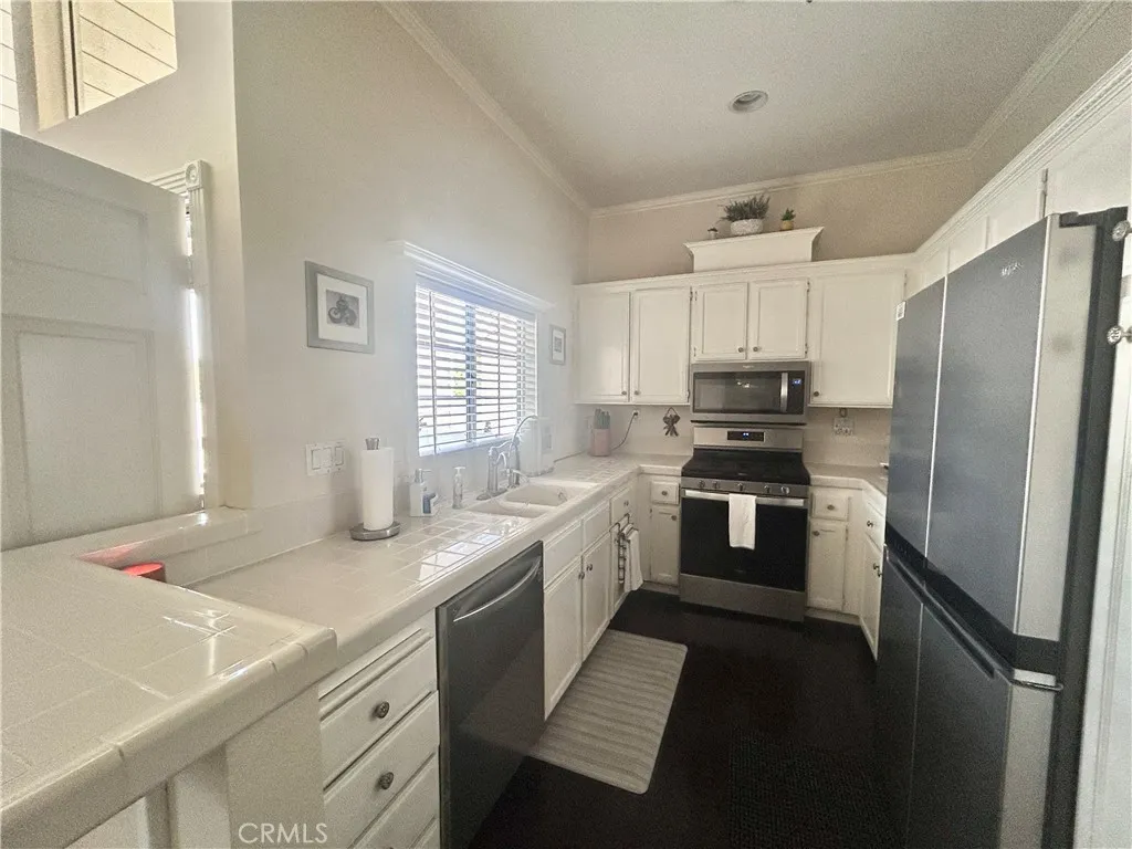3680 S Bear Street 16 / J, Santa Ana, California 92704 home-pic-10
