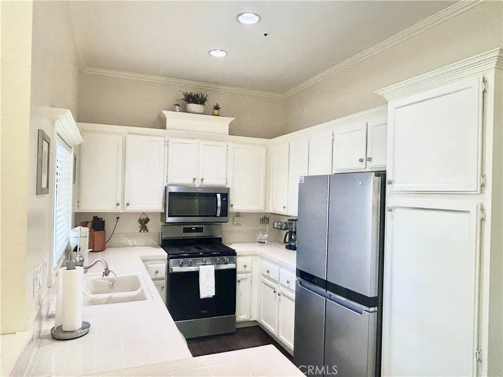 3680 S Bear Street 16 / J, Santa Ana, California 92704 home-pic-12