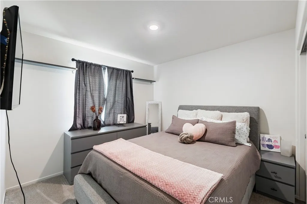 10150 Francis Court, Adelanto, California 92301 home-pic-21