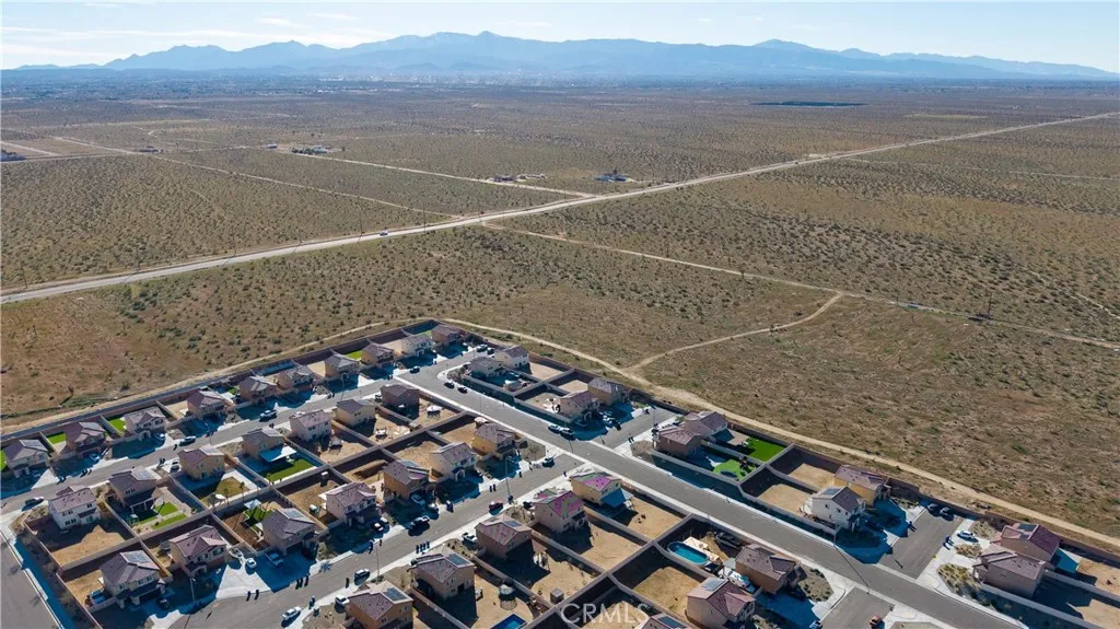 10150 Francis Court, Adelanto, California 92301 home-pic-37