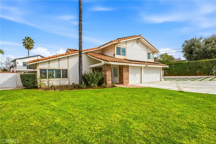 215 San Rafael Street, Redlands, California 92373
