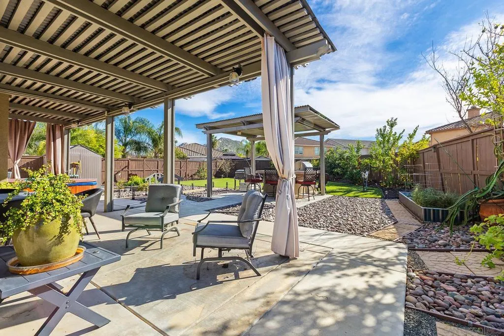 1391 Ranch St, Perris, California 92571 home-pic-31