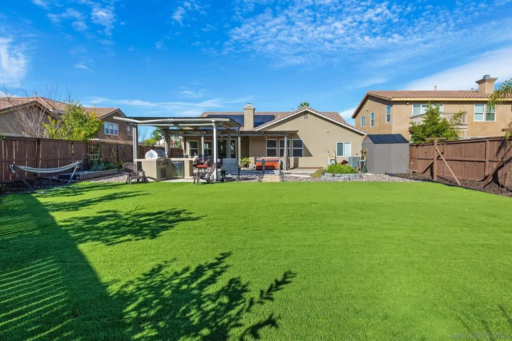 1391 Ranch St, Perris, California 92571 home-pic-37