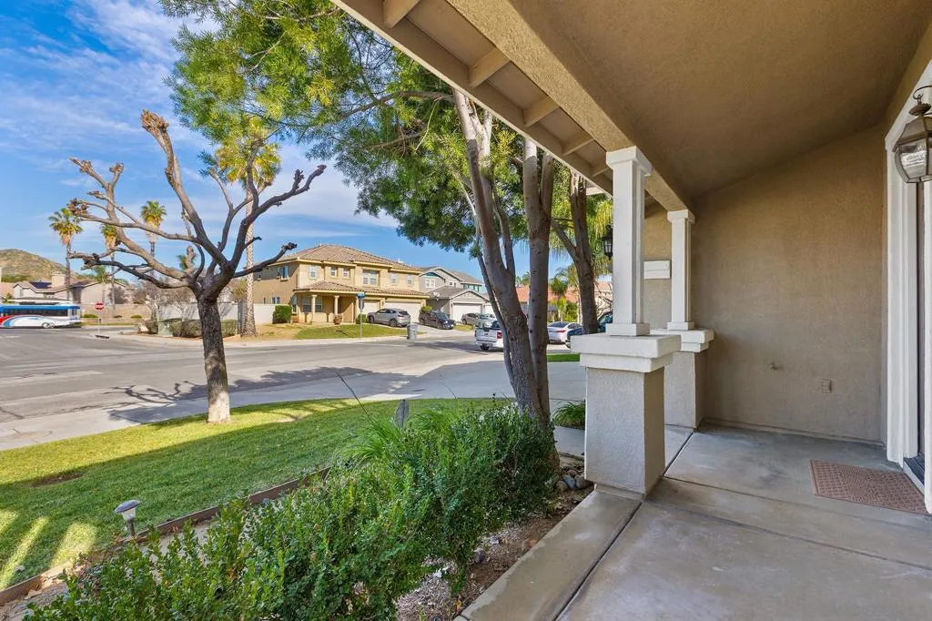 1391 Ranch St, Perris, California 92571 home-pic-5