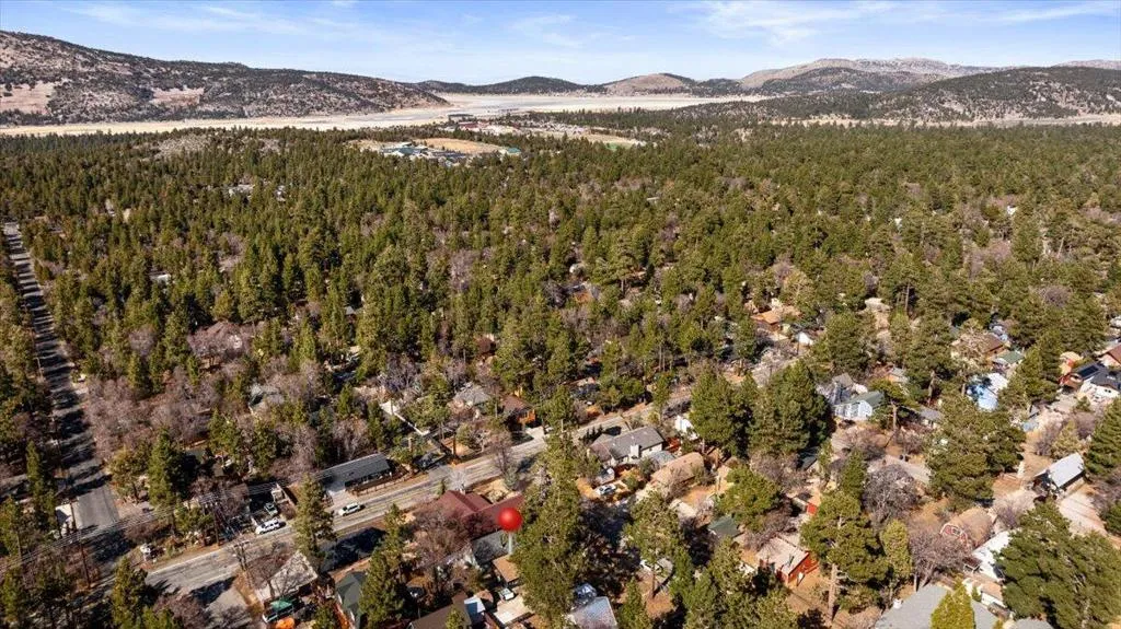 526 Kern, Sugarloaf, California 92386 home-pic-4