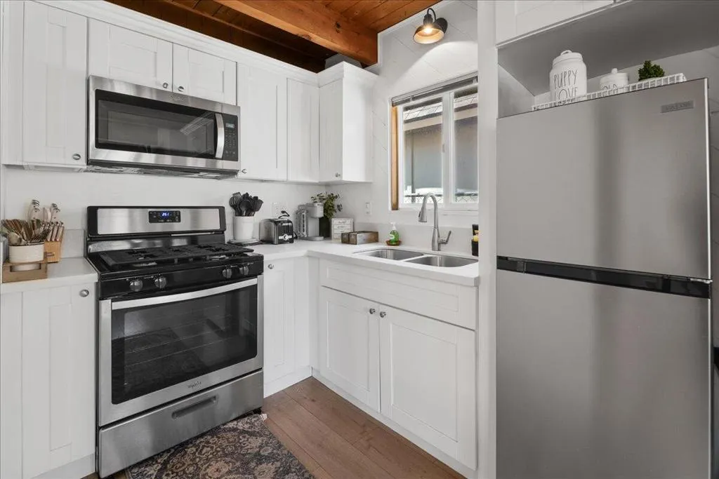 526 Kern, Sugarloaf, California 92386 home-pic-10
