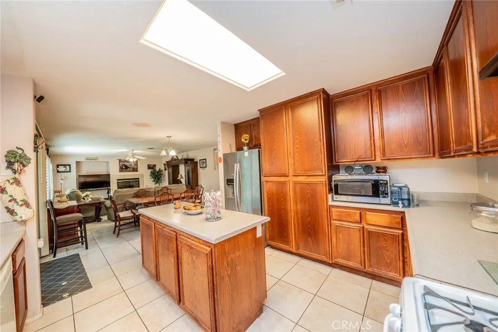 838 Classic Avenue, Beaumont, California 92223 home-pic-27