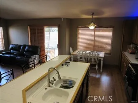 12459 Chuckwalla, Victorville, California 92395 home-pic-5