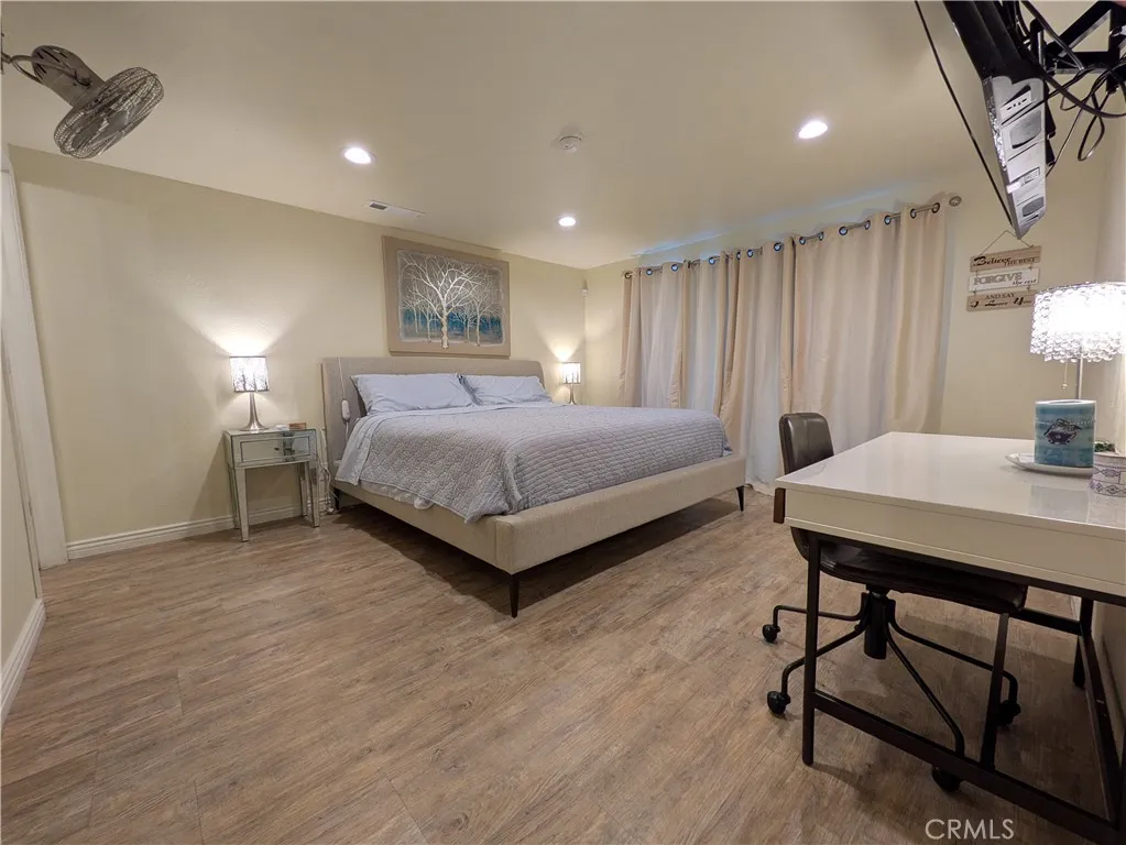 693 Knight Avenue, Big Bear Lake, California 92315 home-pic-16