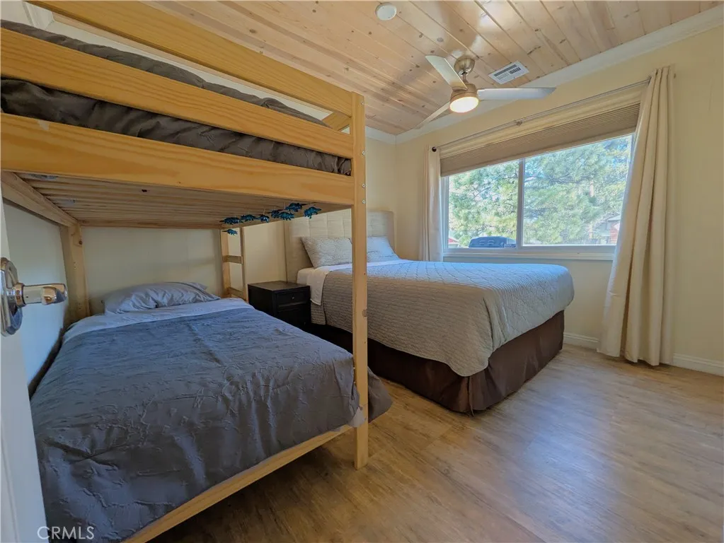 693 Knight Avenue, Big Bear Lake, California 92315 home-pic-26