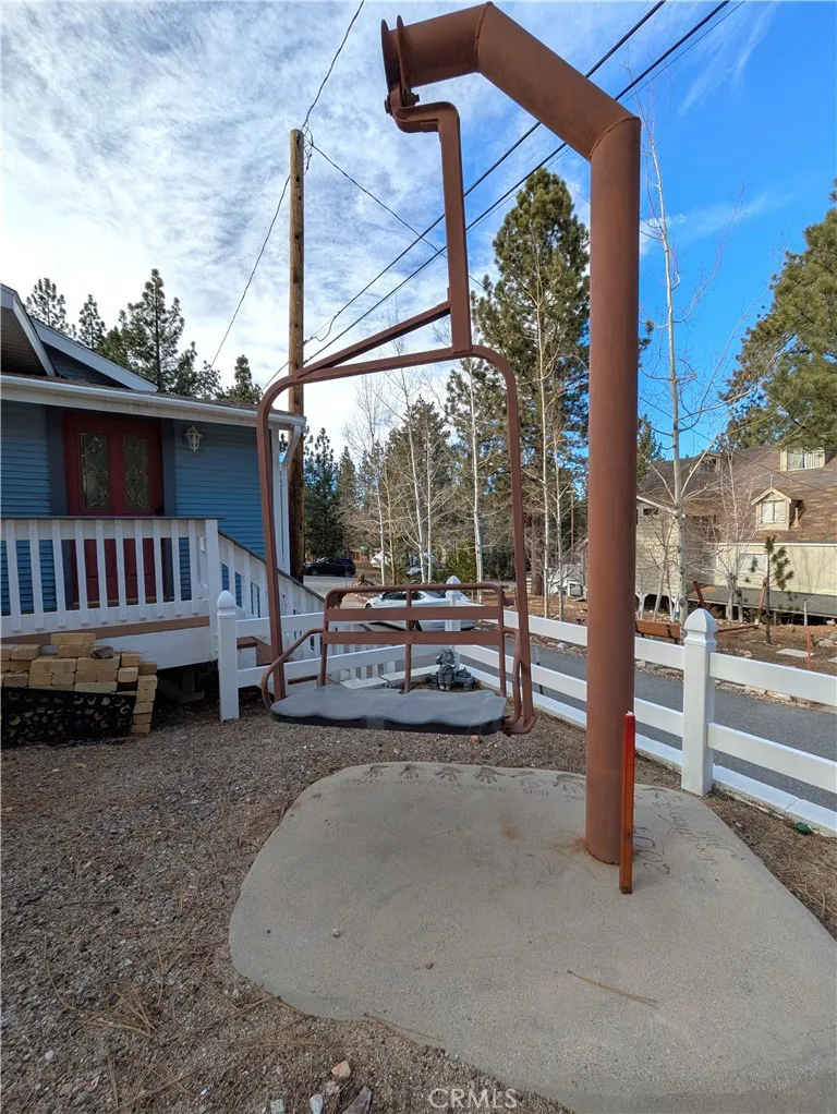 693 Knight Avenue, Big Bear Lake, California 92315 home-pic-39