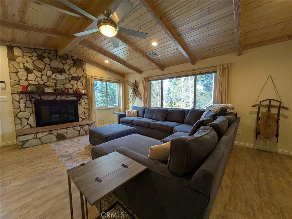 693 Knight Avenue, Big Bear Lake, California 92315 home-pic-5