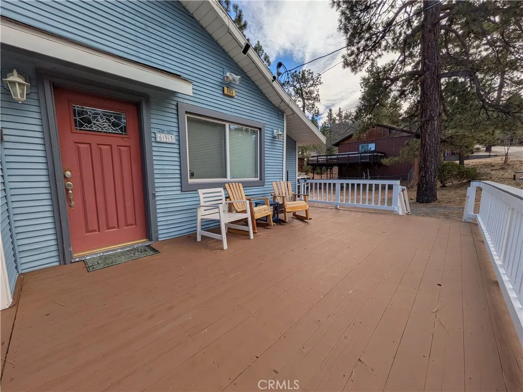 693 Knight Avenue, Big Bear Lake, California 92315 home-pic-3