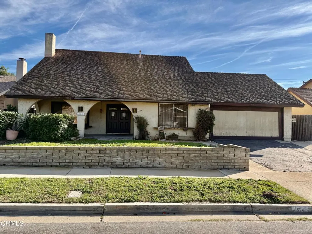 1524 Lyndhurst Avenue, Camarillo, California 93010 home-pic-1