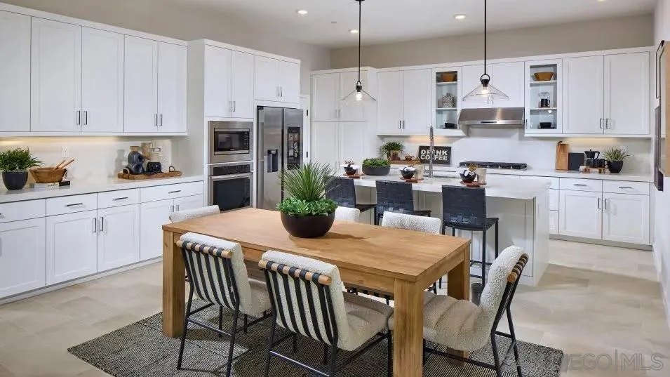 13154 Greer, San Diego, California 92129 home-pic-6