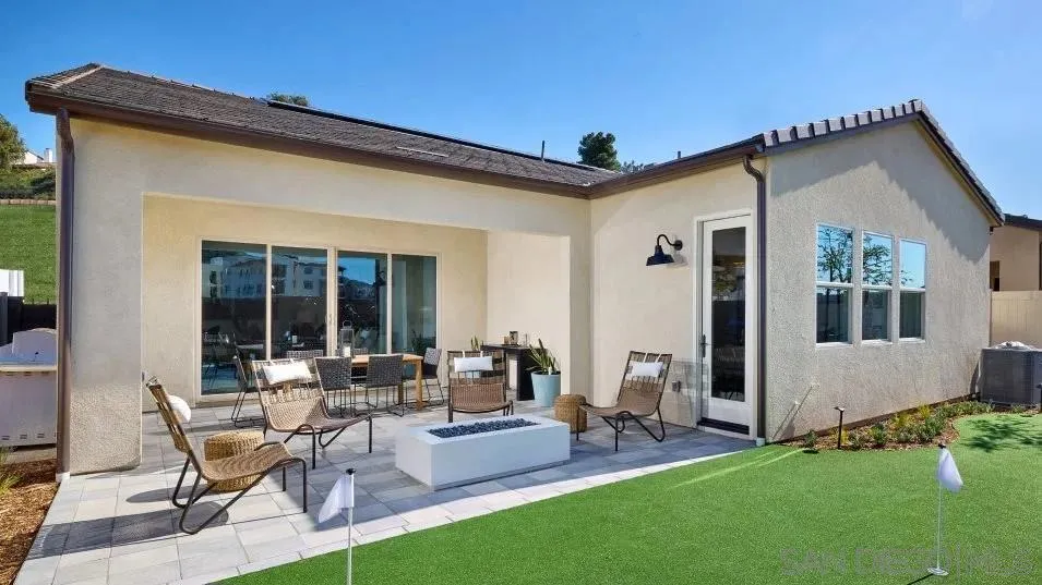 13154 Greer, San Diego, California 92129 home-pic-3
