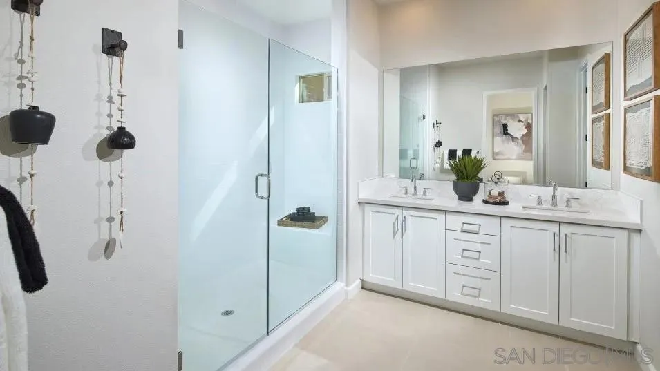 13154 Greer, San Diego, California 92129 home-pic-9