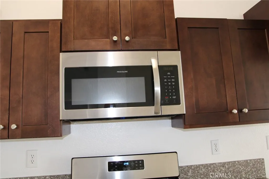 43515 Mahogany, Lancaster, California 93535 home-pic-9