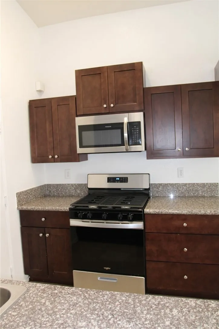 43515 Mahogany, Lancaster, California 93535 home-pic-5