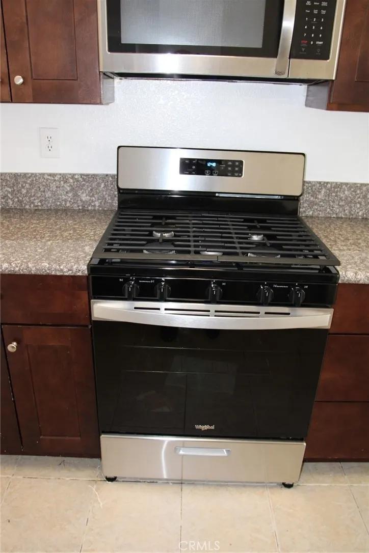 43515 Mahogany, Lancaster, California 93535 home-pic-8
