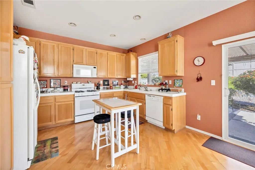28148 Long Meadow, Menifee, California 92584 home-pic-10