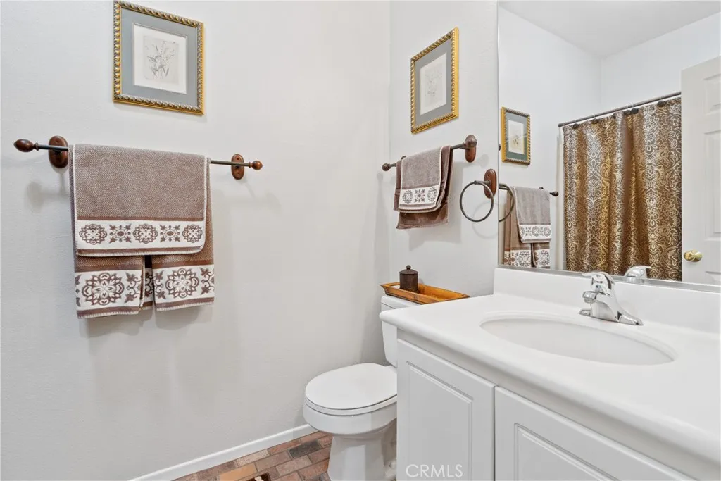 28003 Dickason, Valencia, California 91354 home-pic-24