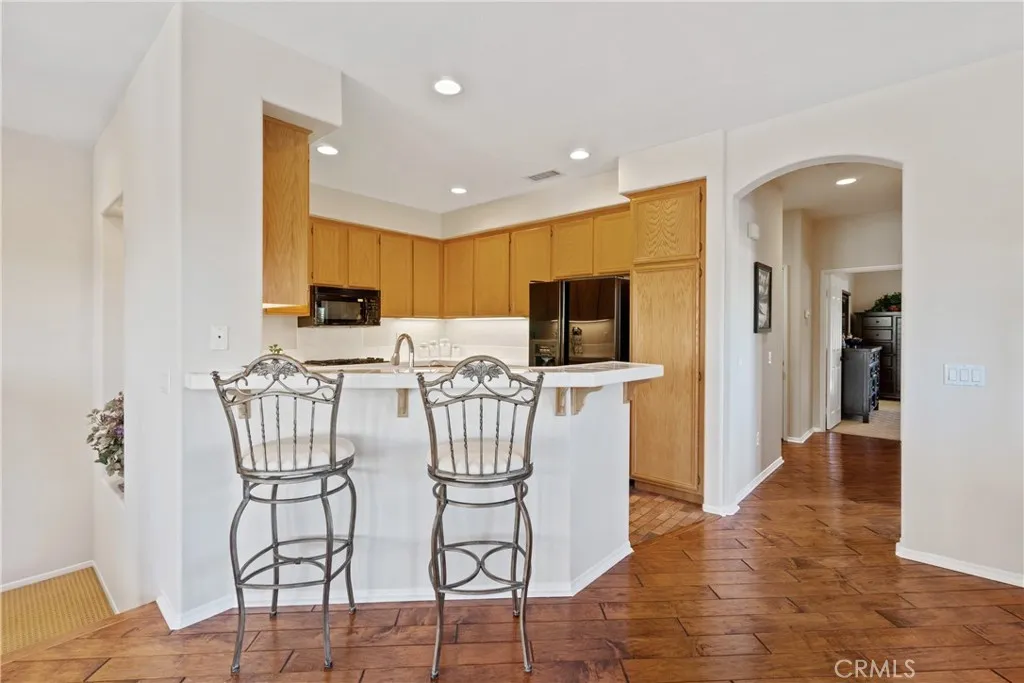 28003 Dickason, Valencia, California 91354 home-pic-12