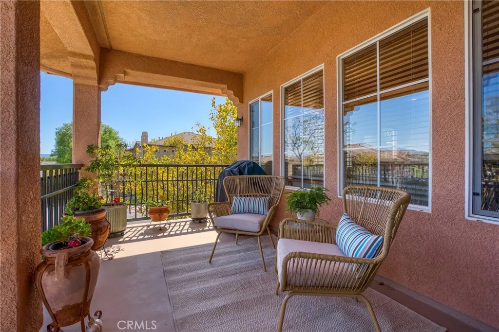 28003 Dickason, Valencia, California 91354 home-pic-35