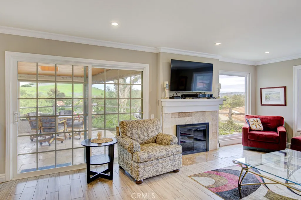 5078 Tero, Laguna Woods, California 92637 home-pic-12