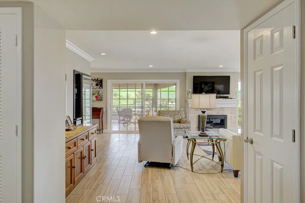 5078 Tero, Laguna Woods, California 92637 home-pic-11