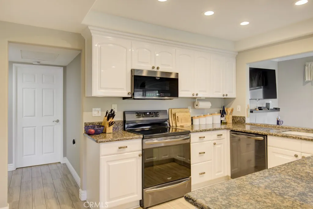 5078 Tero, Laguna Woods, California 92637 home-pic-19