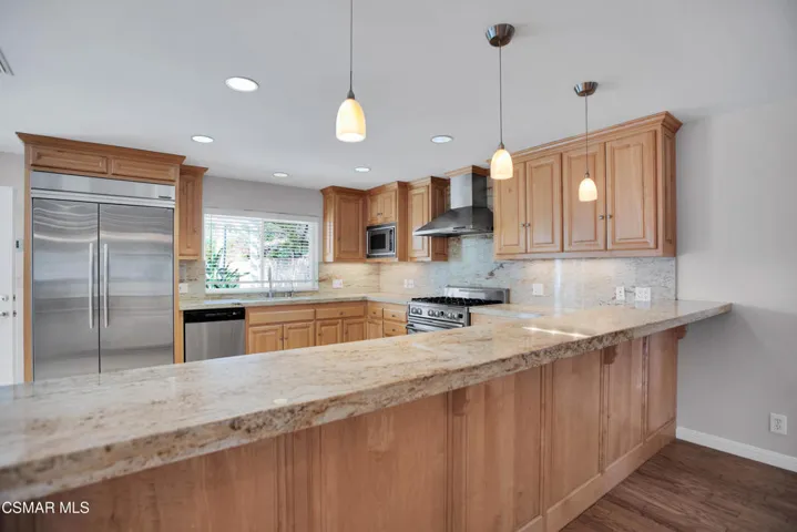 4539MammothAve 17