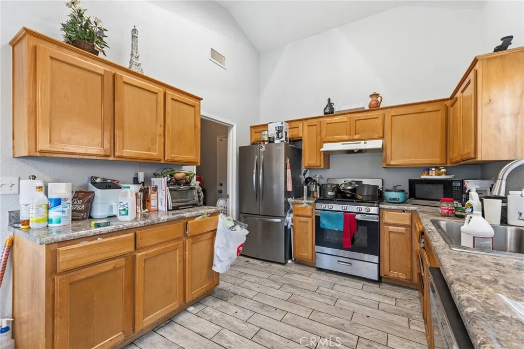 653 Stonewood, Los Banos, California 93635 home-pic-12