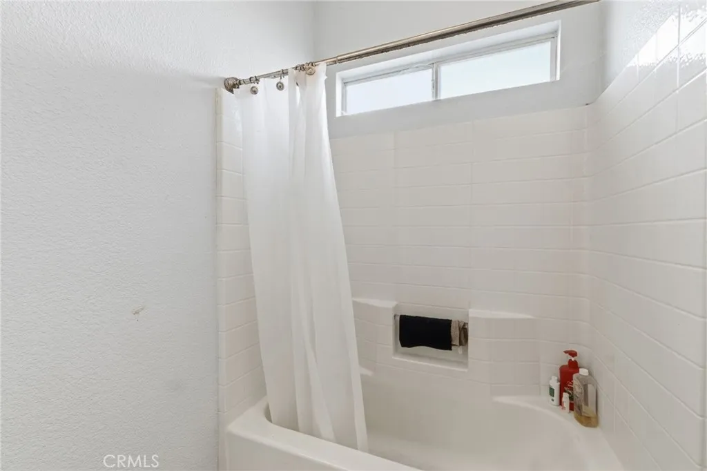 653 Stonewood, Los Banos, California 93635 home-pic-19