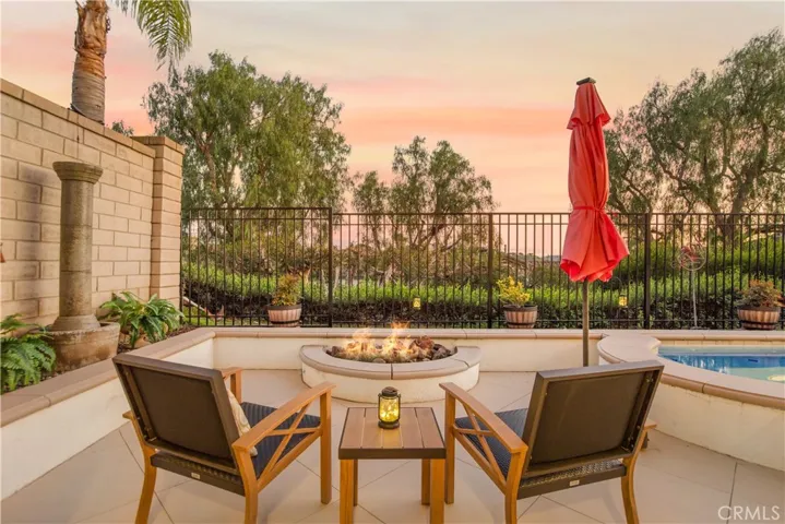 Amazing evening in your private backyard.