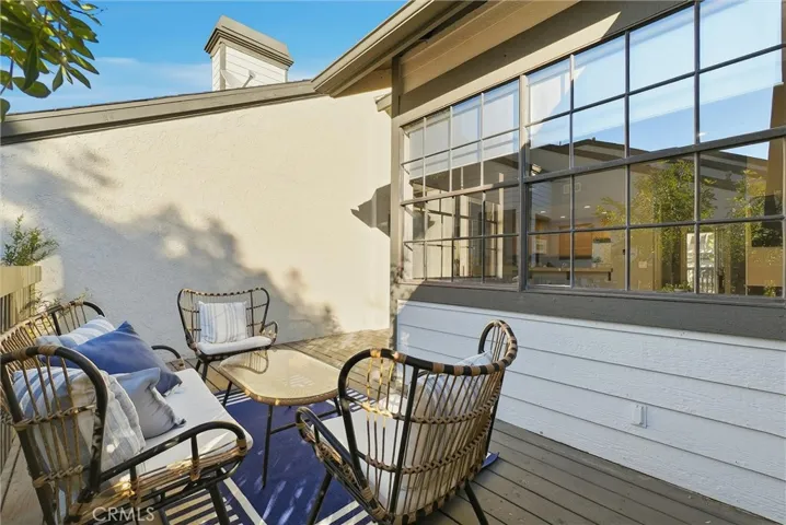 2516 W Macarthur J, Santa Ana, California 92704