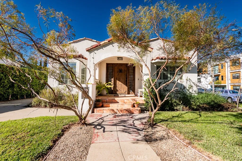 1601 Hi Point Street, Los Angeles, California 90035 home-pic-1