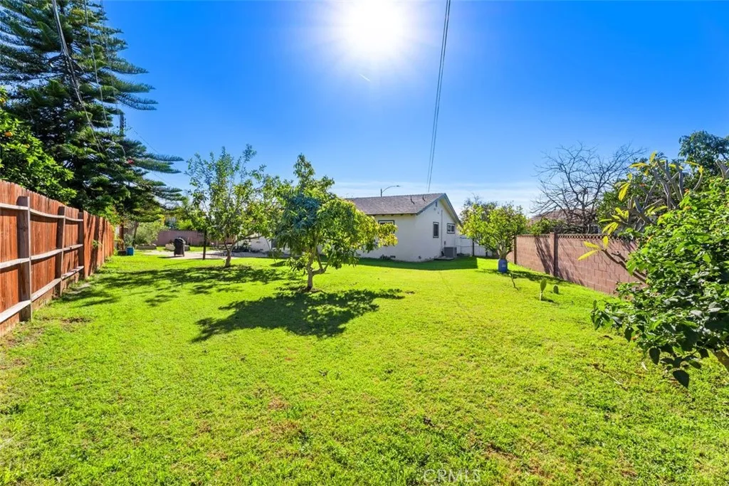 314 S Velva, Anaheim, California 92804 home-pic-39