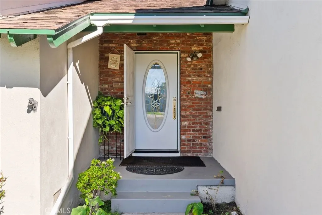 314 S Velva, Anaheim, California 92804 home-pic-13