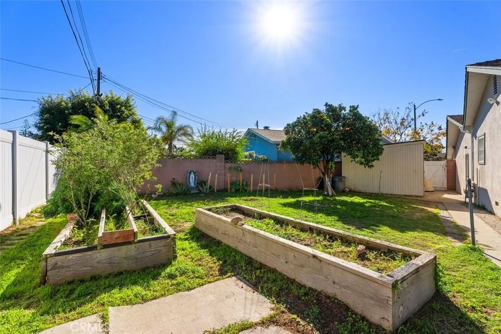 314 S Velva, Anaheim, California 92804 home-pic-7