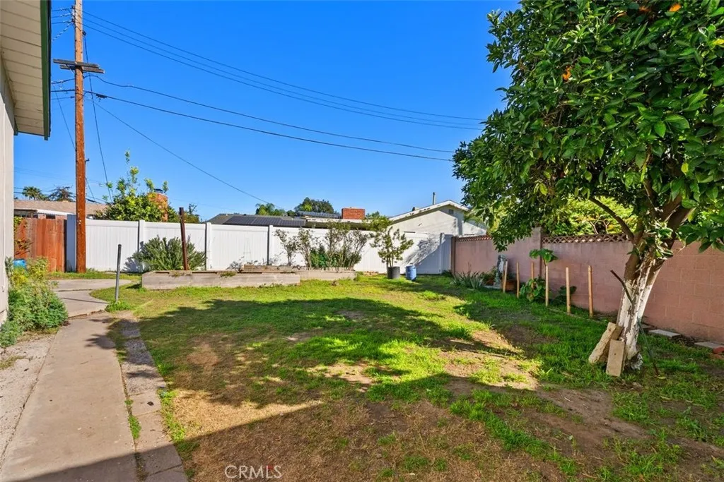 314 S Velva, Anaheim, California 92804 home-pic-41