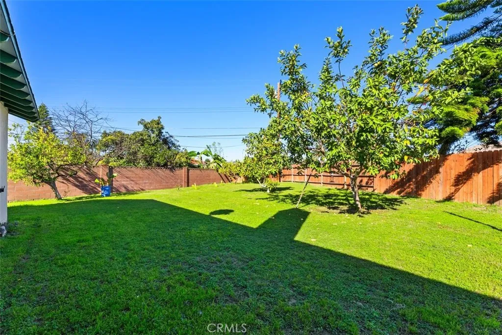 314 S Velva, Anaheim, California 92804 home-pic-6