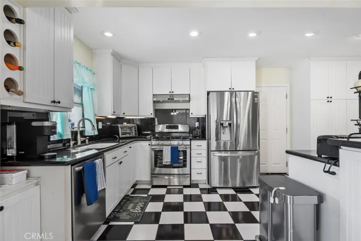 314 S Velva, Anaheim, California 92804