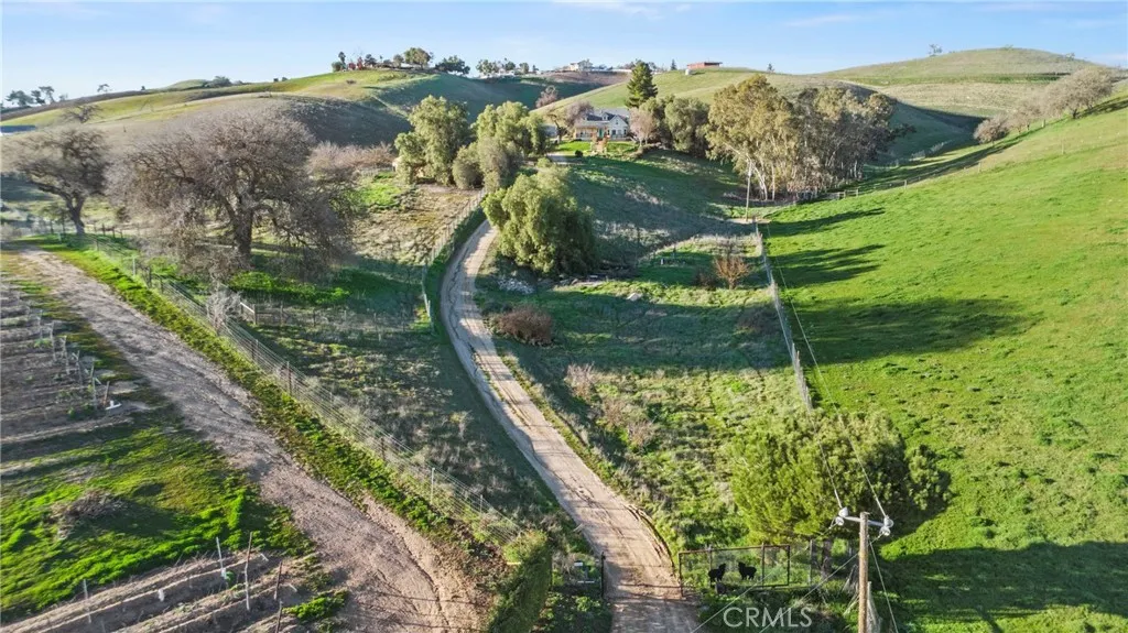 2950 Old Ford Rd, Creston, California 93446 home-pic-3