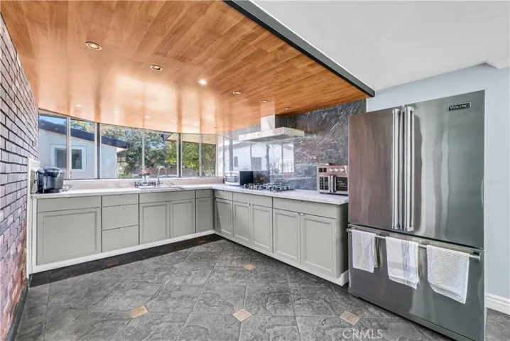 645 S Trident Street, Anaheim, California 92804