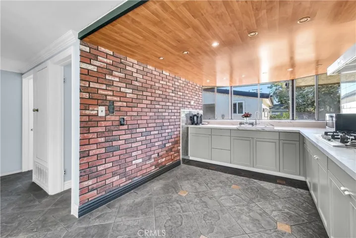 645 S Trident Street, Anaheim, California 92804