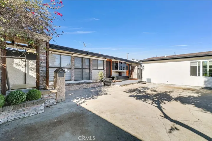 645 S Trident Street, Anaheim, California 92804