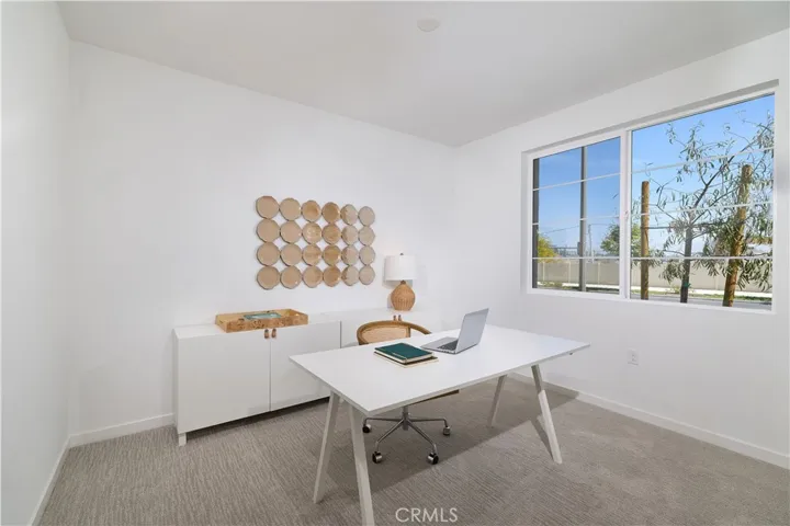 12903 Paradiso Drive 101, Eastvale, California 92880