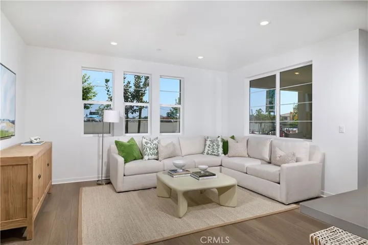 12903 Paradiso Drive 101, Eastvale, California 92880