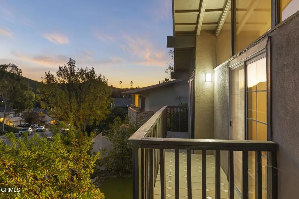 1675 Calle Artigas, Thousand Oaks, California 91360 home-pic-29